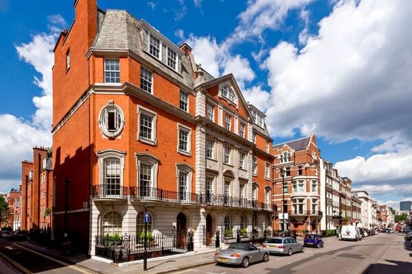 Brook Street Exterior (1)