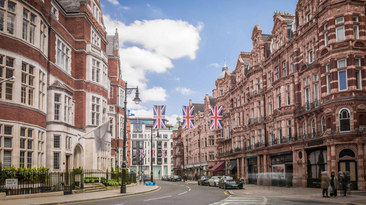 Mayfair Carlosplace1